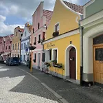 žlutý Domeček * Třeboň