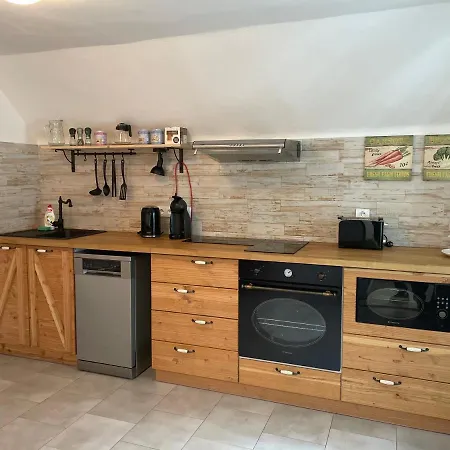 Zluty Domecek Apartment Trebon