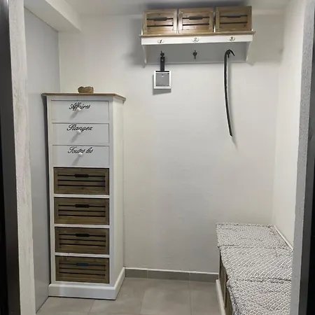 Zluty Domecek Appartement