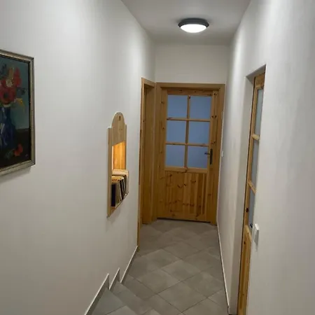 Zluty Domecek Appartement *